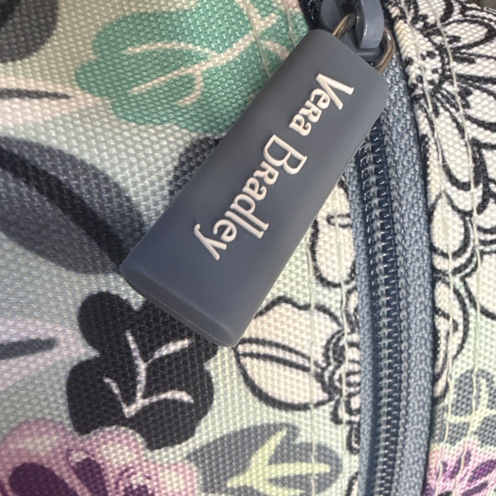 Vera Bradley Floral Makeup Bag Zip w/ Inner Pockets Multicolor Fabric 8x4" NWOT - Picture 3 of 5